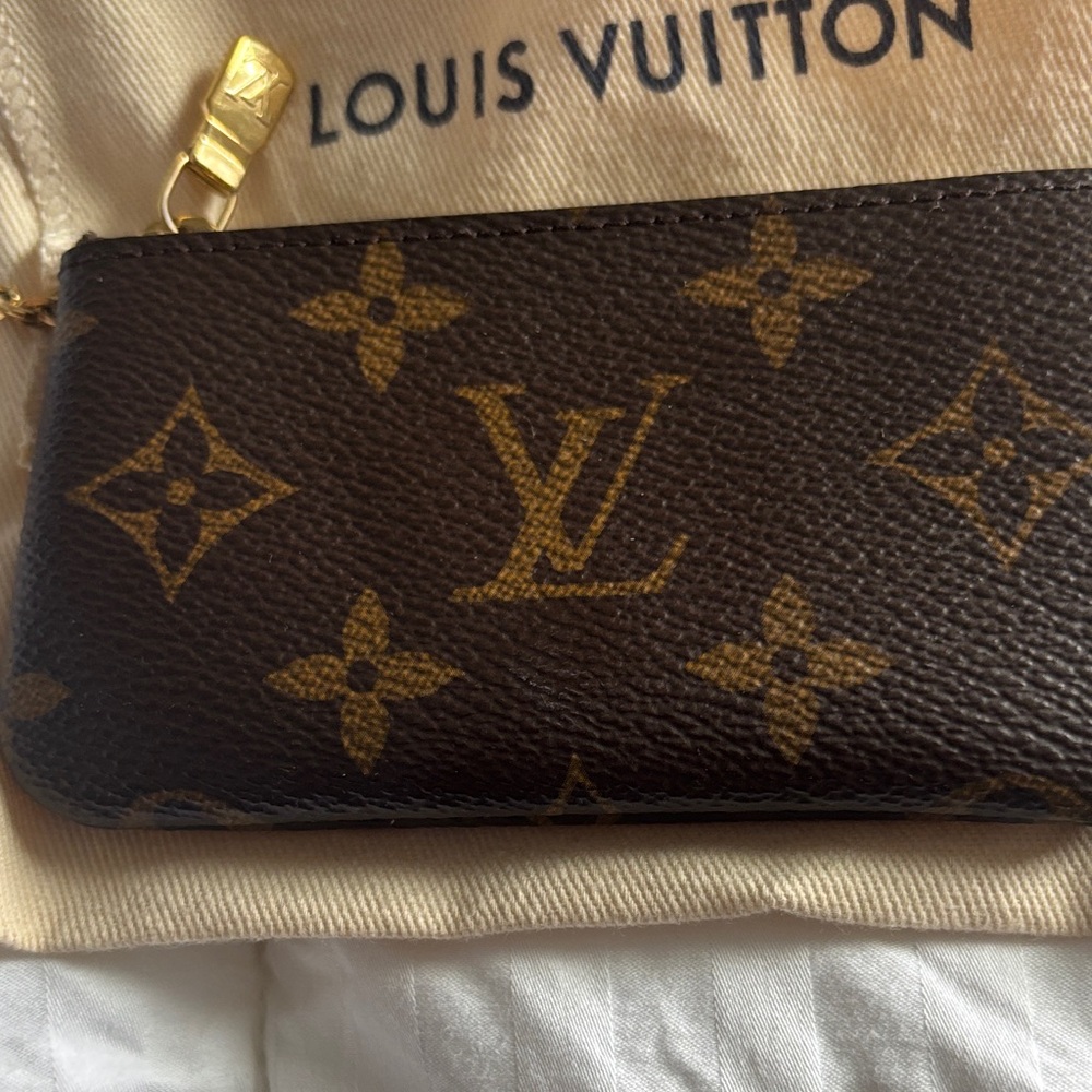 Louis Vuitton Monogram Mini Pouch with Gold Hardware - Picture 5 of 7